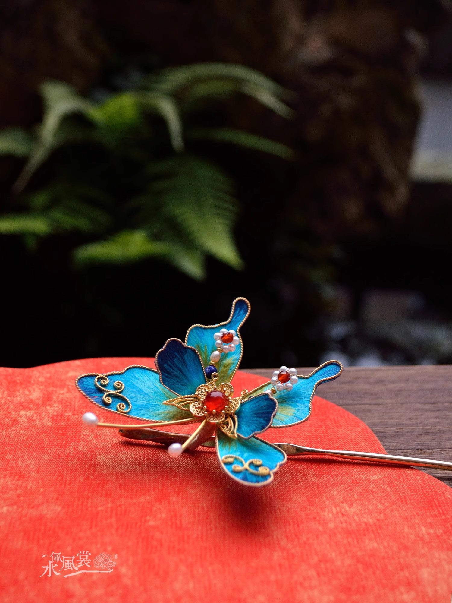 Handcrafted Silk Velvet Flower Jewelry – Traditional Chinese Hairpins & Brooches MOMOTAR